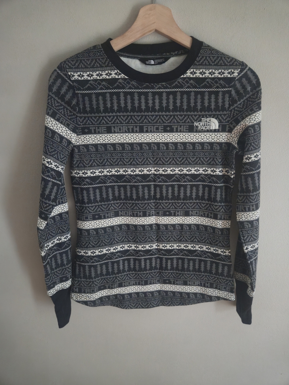 The North Face Holiday Nordic Waffle Tee Slim Fit Long Sleeves